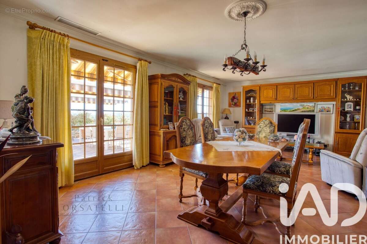 Photo 7 - Maison à FREJUS