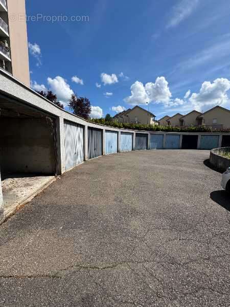 Parking à VALENTIGNEY
