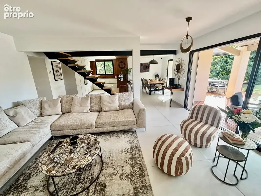 Grignan - villa 3 chambres avec dépendances et piscine - photo 10