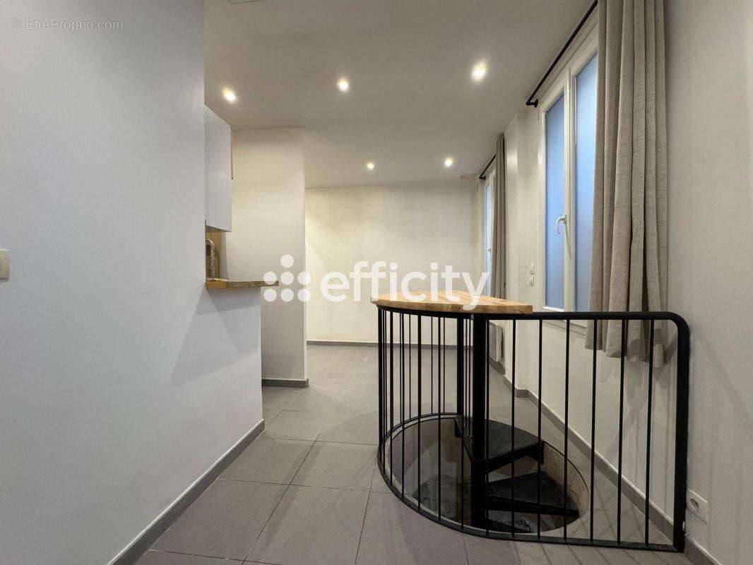 Appartement à PARIS-11E