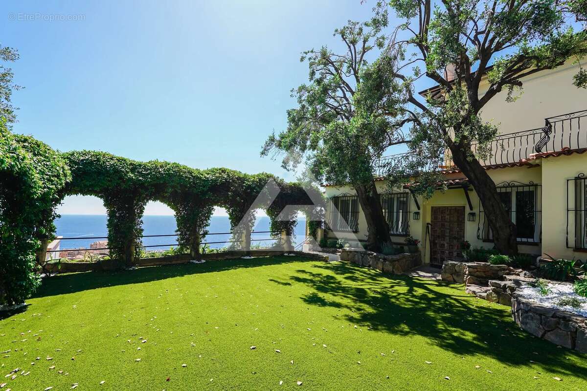 Cap d'ail - maison de ville - frontiere monaco - photo 4