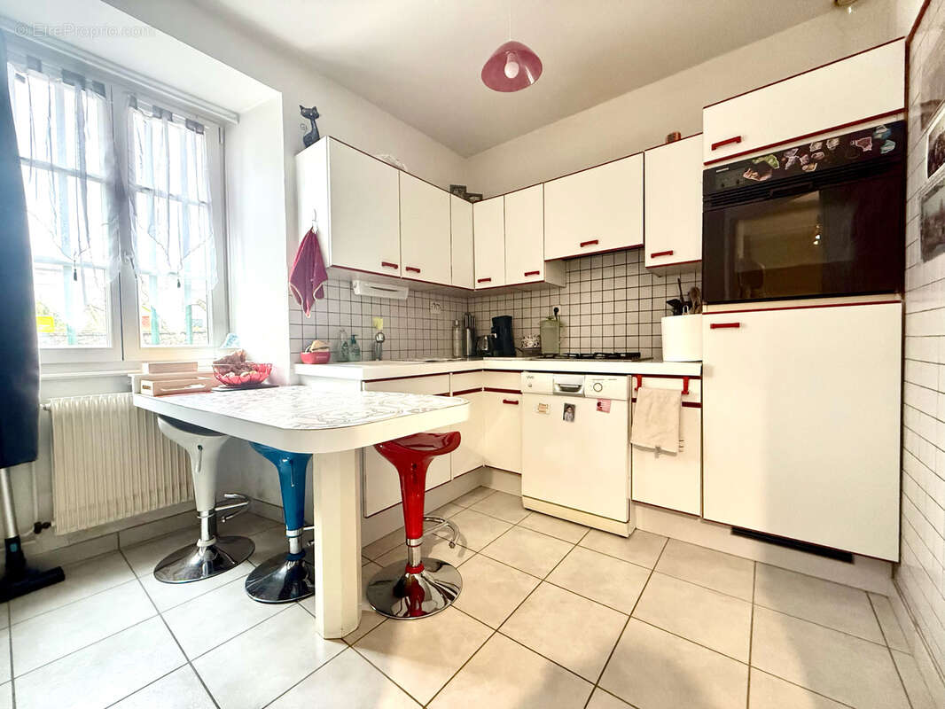 Appartement à ECOLE-VALENTIN