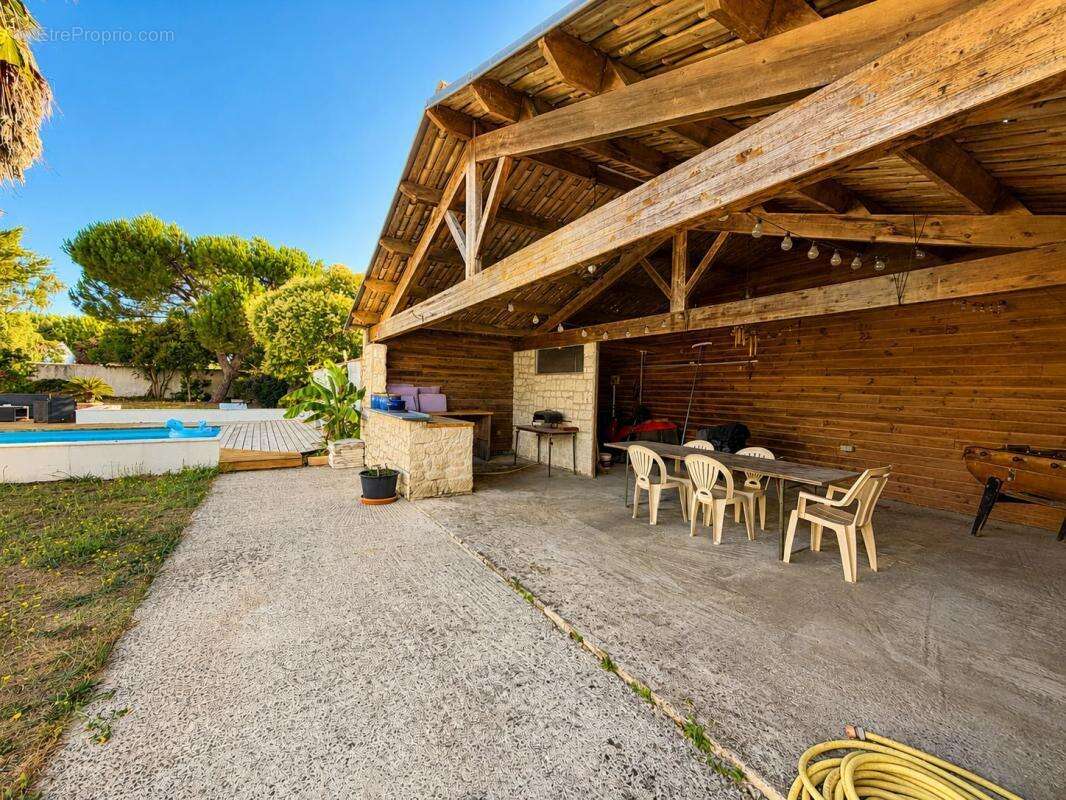 Aytré – ensemble immobilier à vocation professionnelle avec maison d’habitation - photo 9