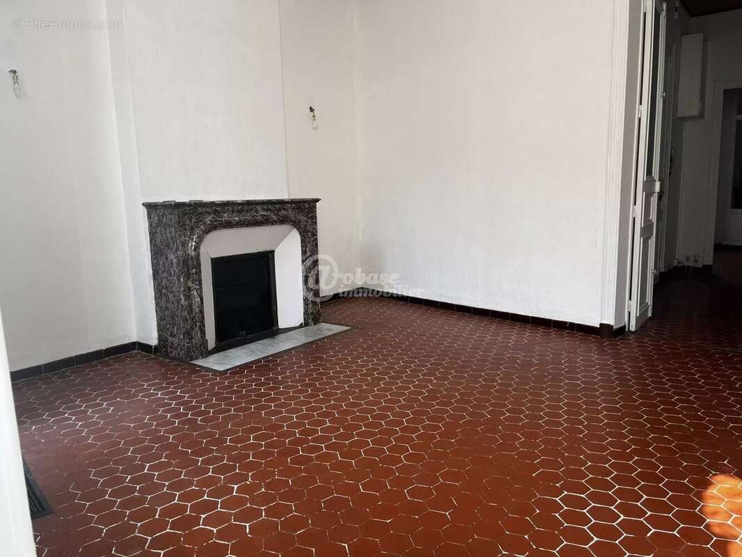 Appartement à MARSEILLE-6E