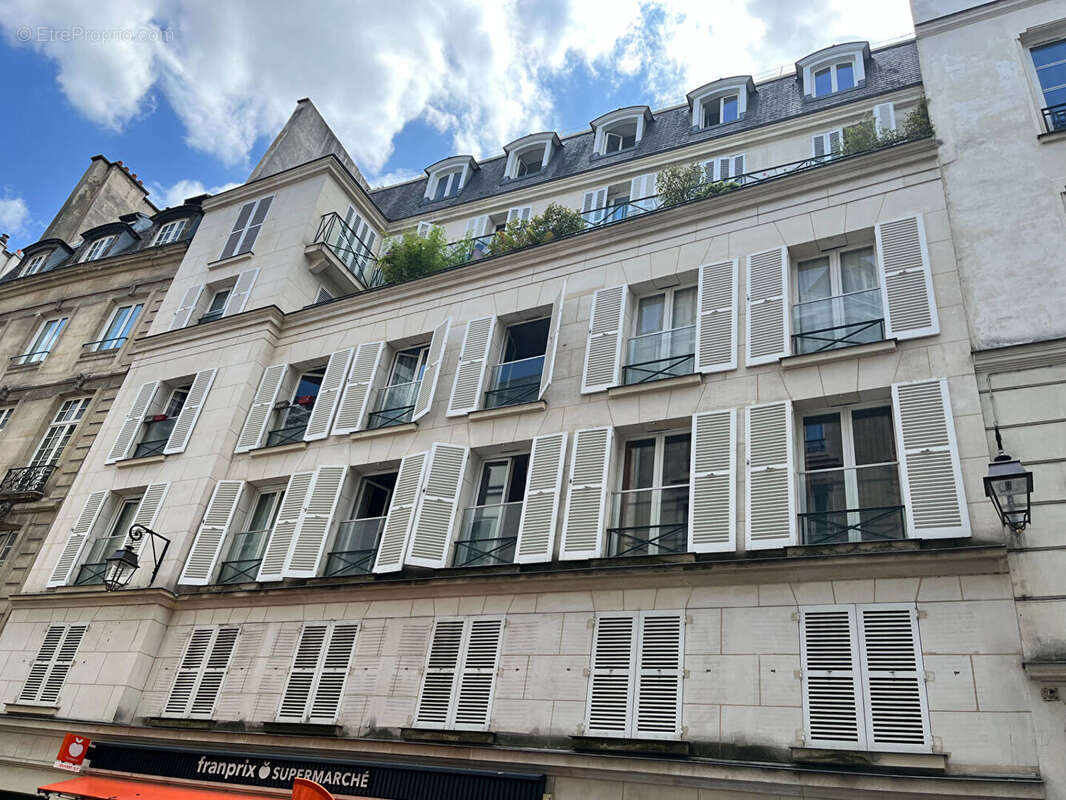 Paris 4ème - Rue de la Verrerie - Investissement locatif au coeur du Marais - photo 4