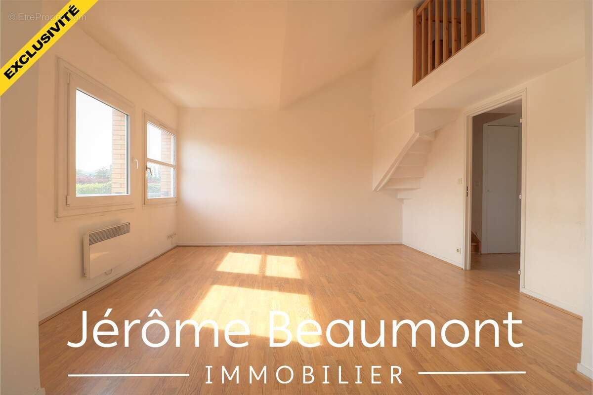 Appartement à EZANVILLE