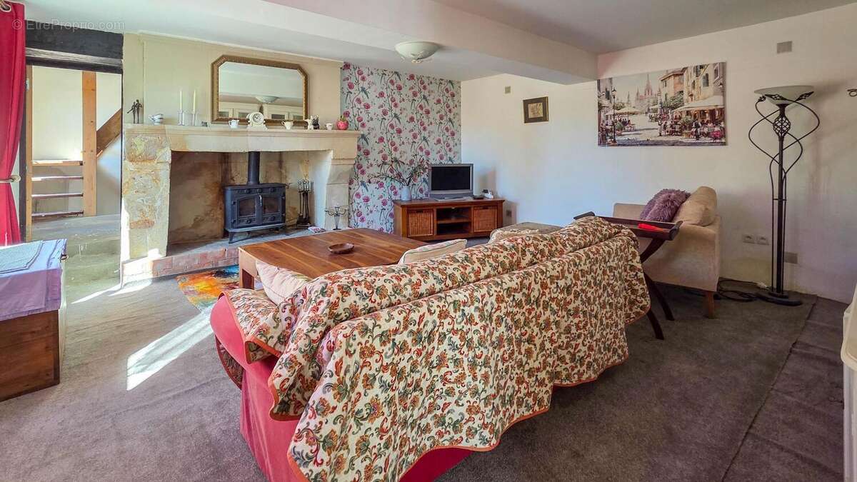 Photo 2 - Maison à VERNOIL