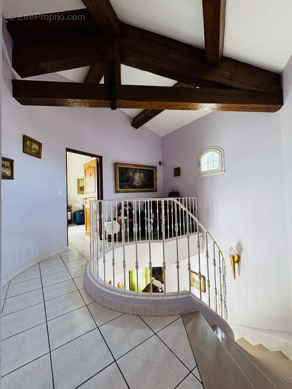 Maison à BAGNOLS-SUR-CEZE