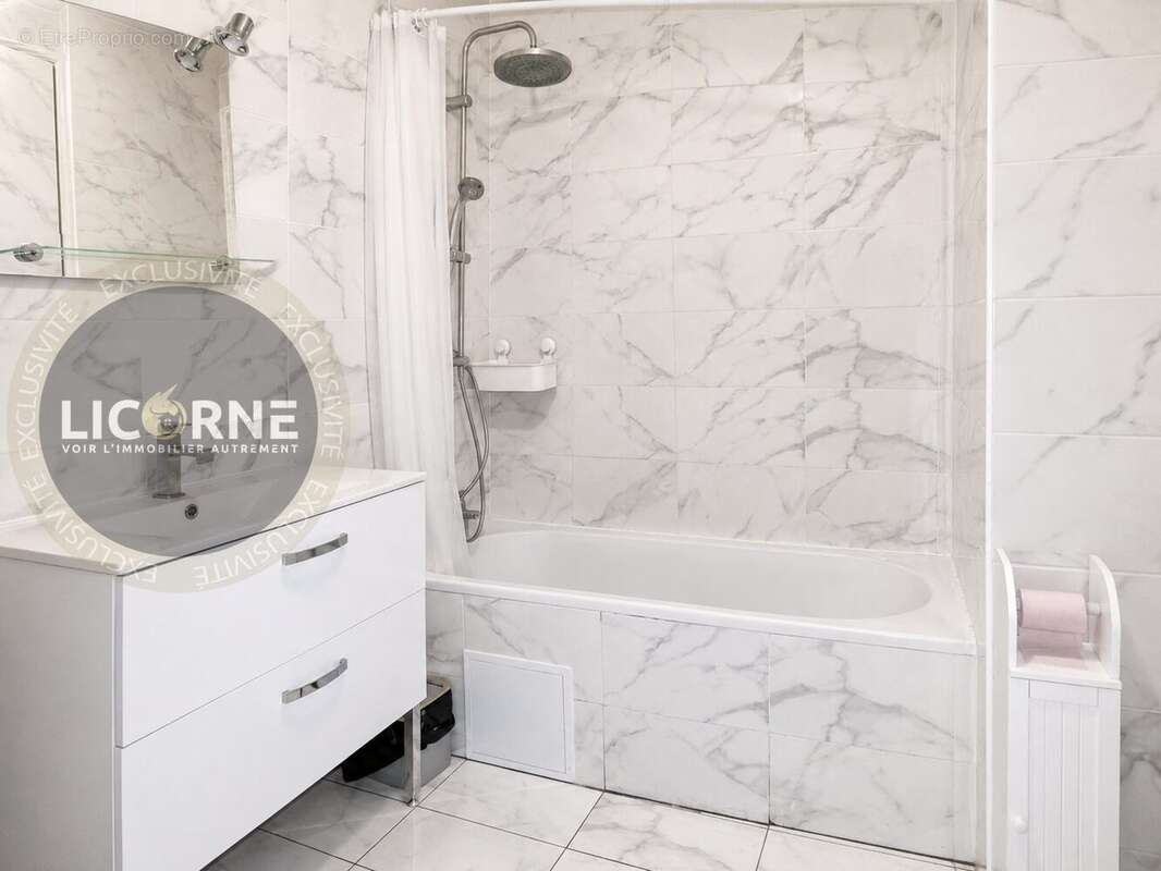 Salle de bain - Appartement à MARSEILLE-12E