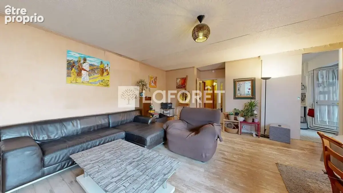 Terrasse + veranda +  box gare rer a 5 mn - photo 2