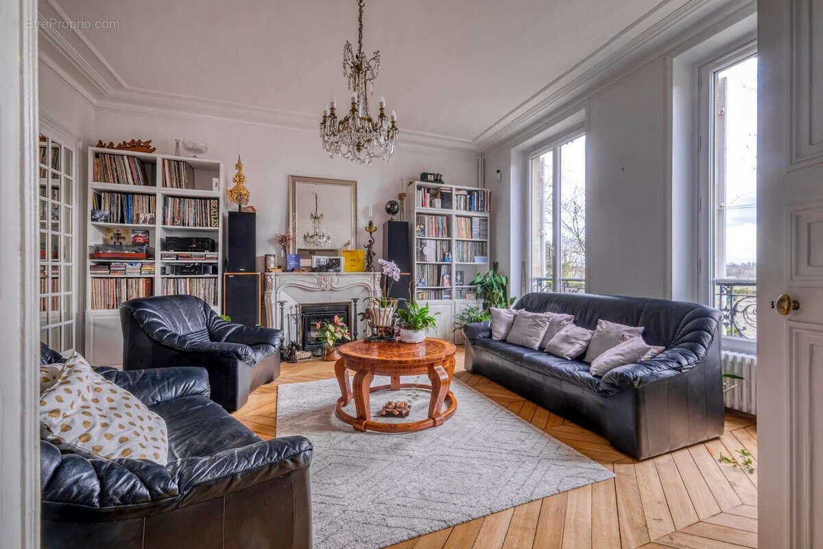 Maison 500 m² à Saint-Leu-D'esserent  - photo 6