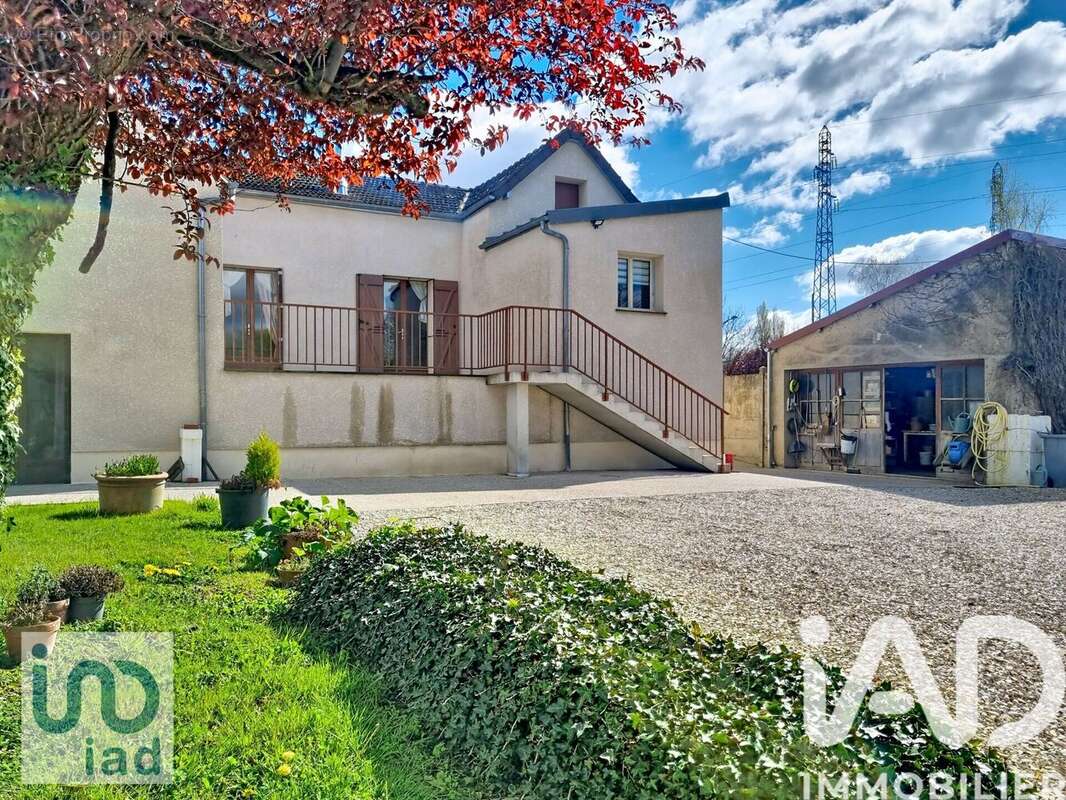 Maison 202 m² à Migennes  - photo 3