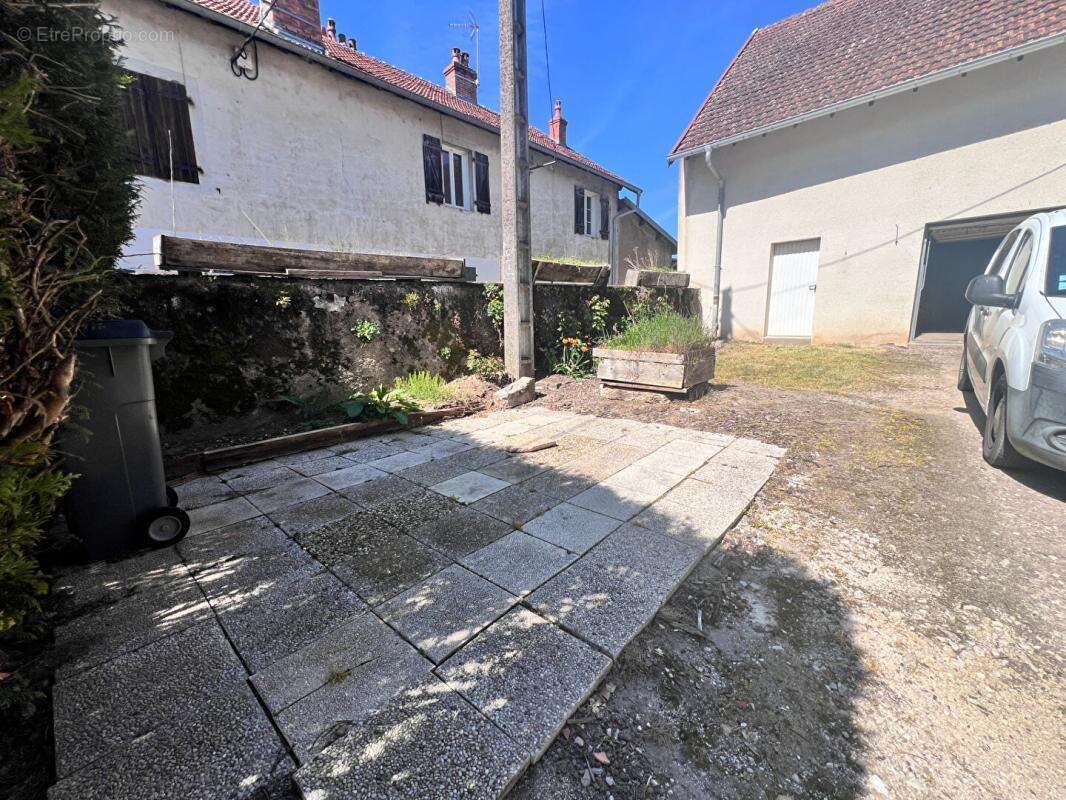 70130 - SEVEUX-MOTEY - Maison à rénover de 72m² - Prix : 35000  honoraires charge vendeur - photo 9