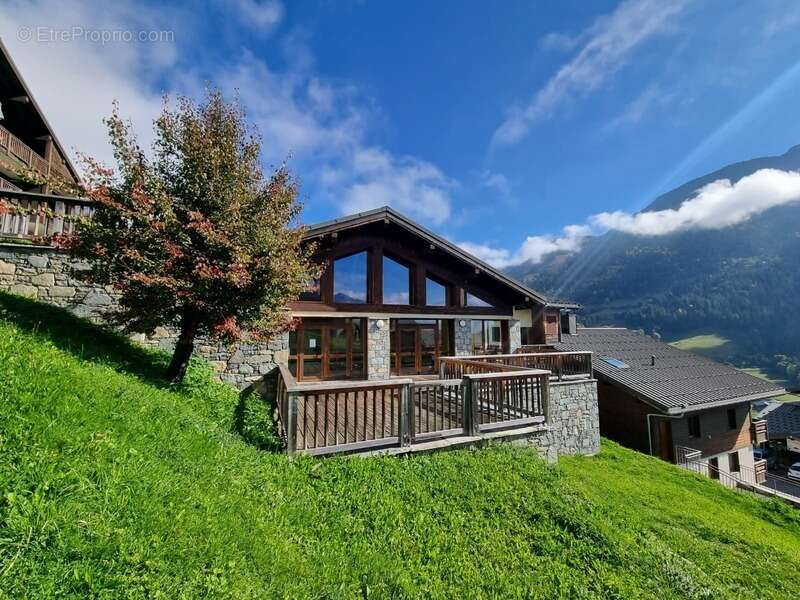 Appartement à HAUTELUCE