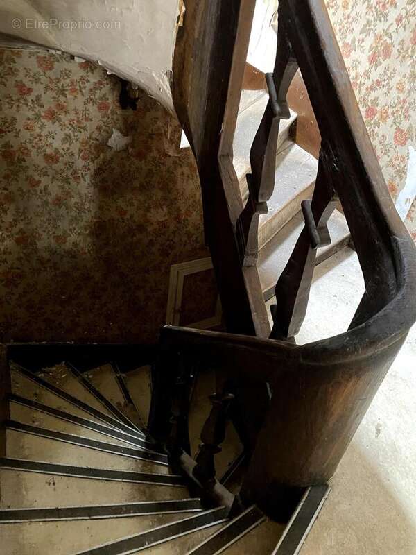 Appartement 354 m² à Fresnay-Sur-Sarthe  - photo 5
