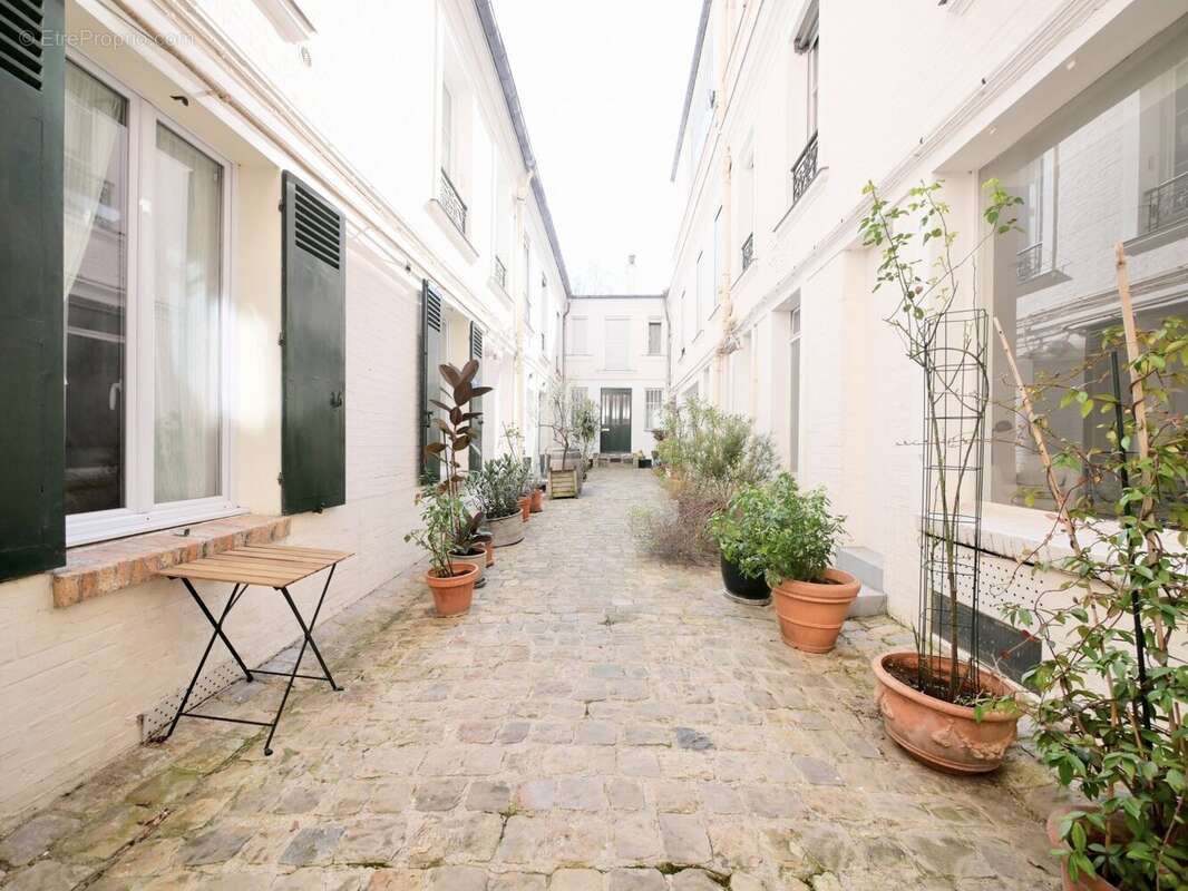 Principale - Appartement à PARIS-14E