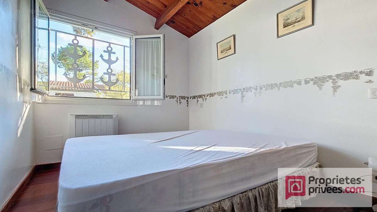 Maison à LES MATHES