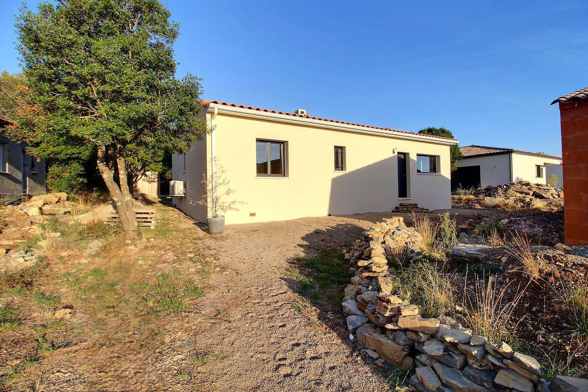 Maison à VIOLS-LE-FORT