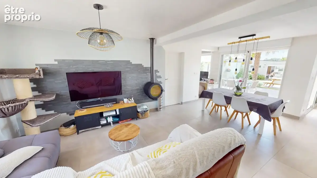 Maison 6 pièces 144 m² à vendre à Chaingy (45380) - photo 2
