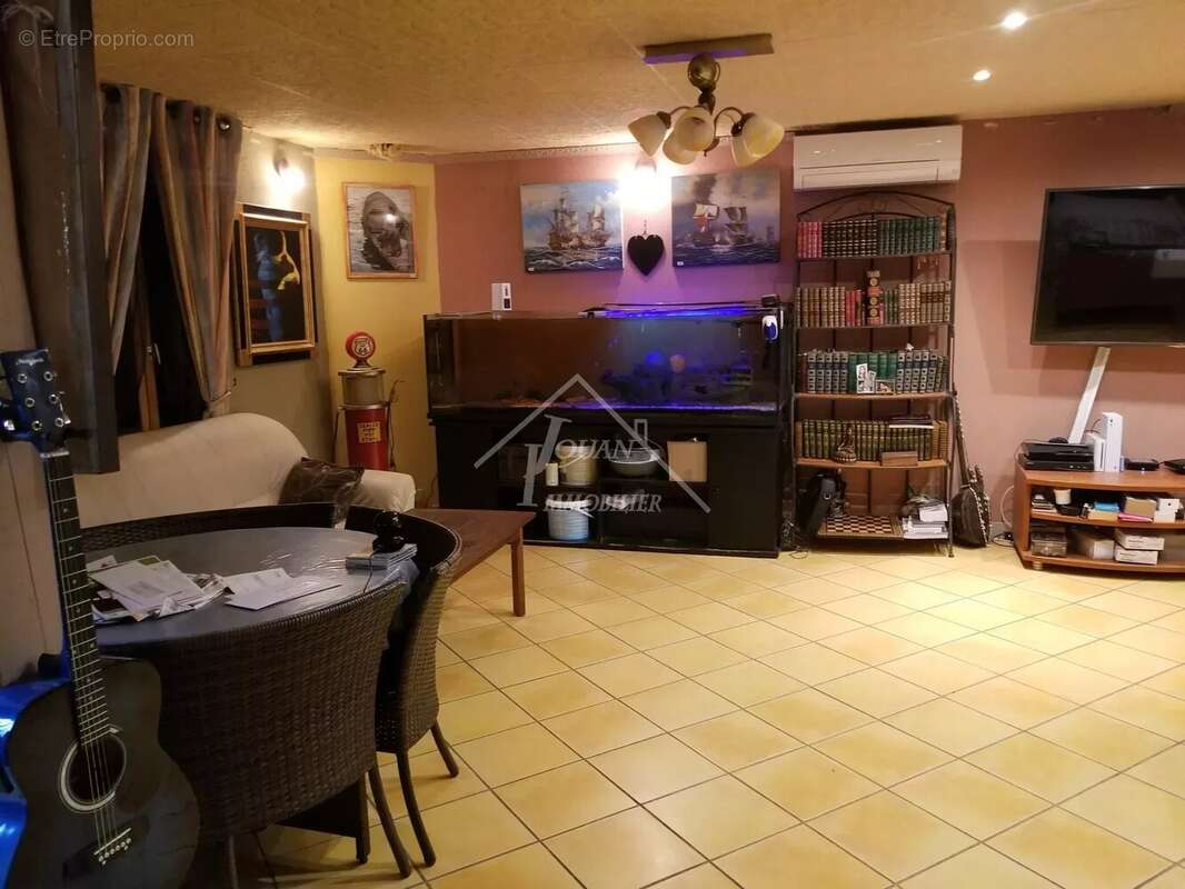 Maison à LUNEL-VIEL