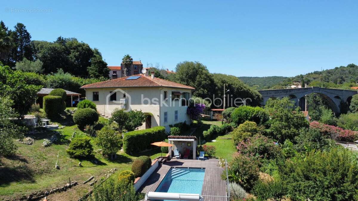 Villa 197,5 m2 habitables avec piscine et terrain de 3583 m2 - photo 21