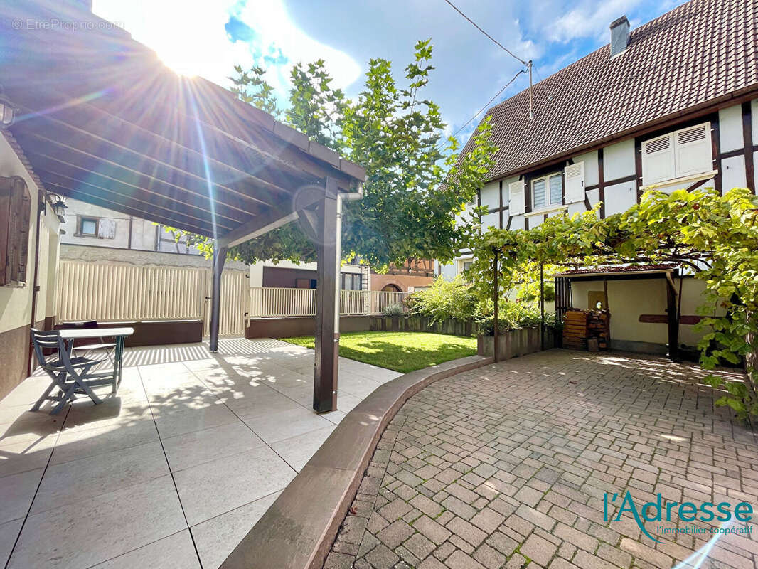 Maison à SAINTE-CROIX-EN-PLAINE