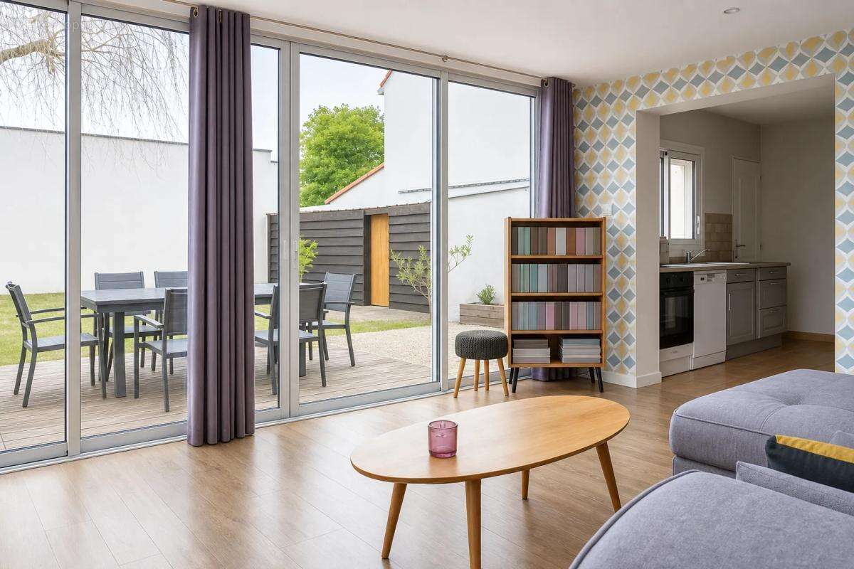 Maison à SAINT-SEBASTIEN-SUR-LOIRE