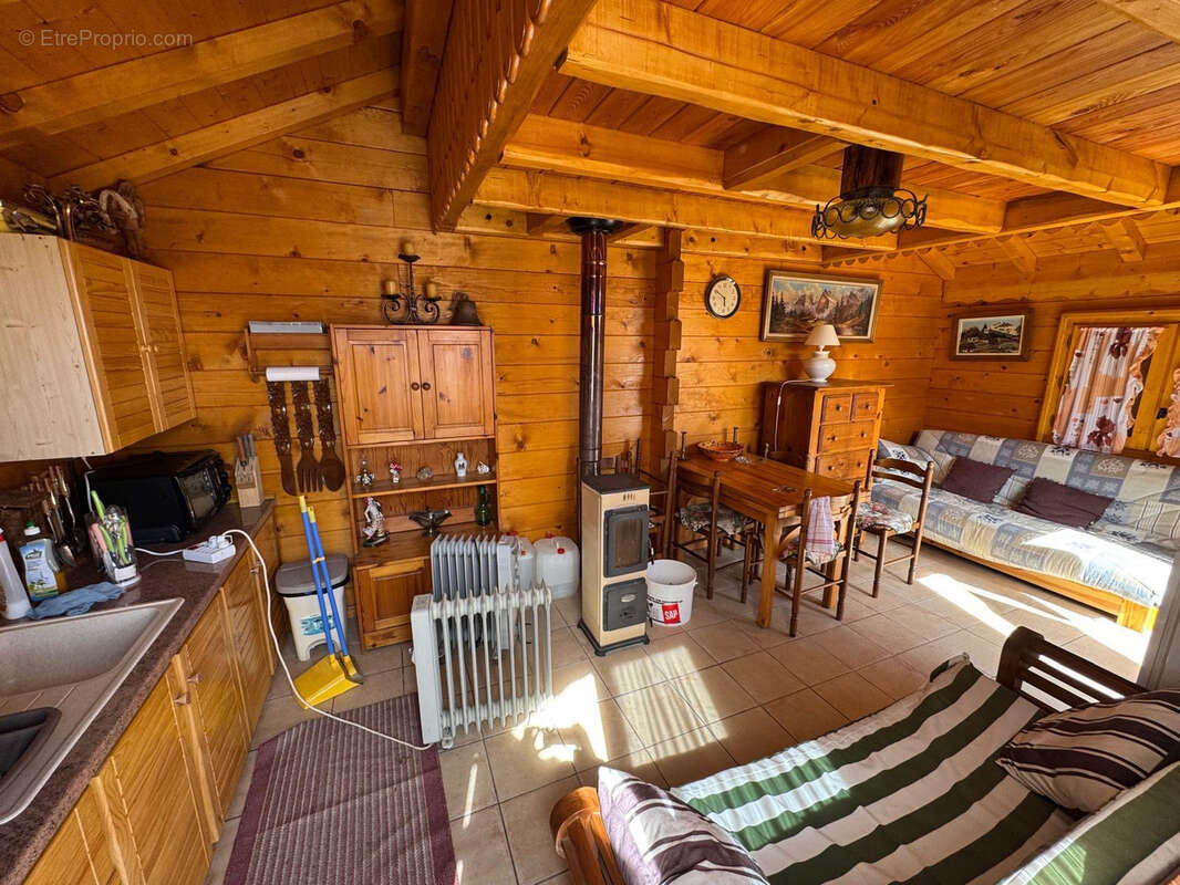 Appartement à MONNETIER-MORNEX