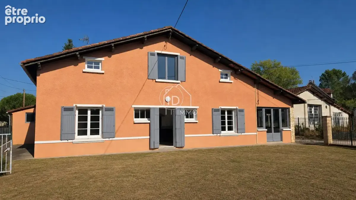 Maison à SAINT-LAURENT-DES-HOMMES