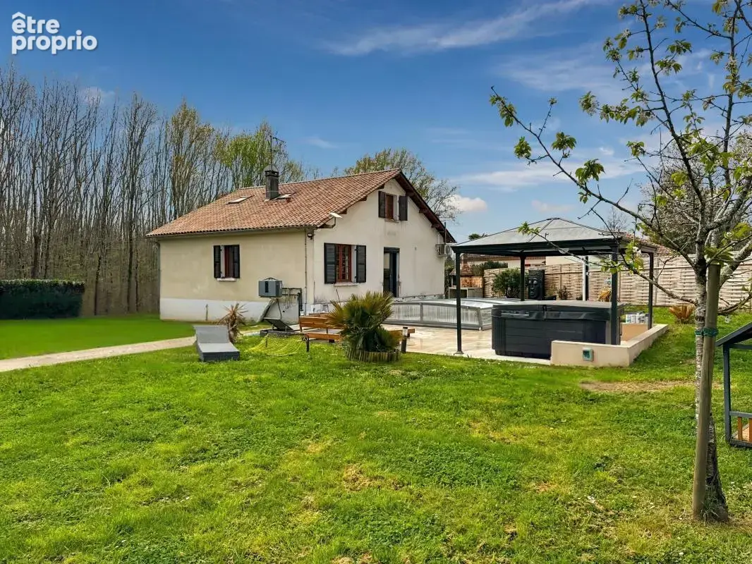Maison à DOUZILLAC
