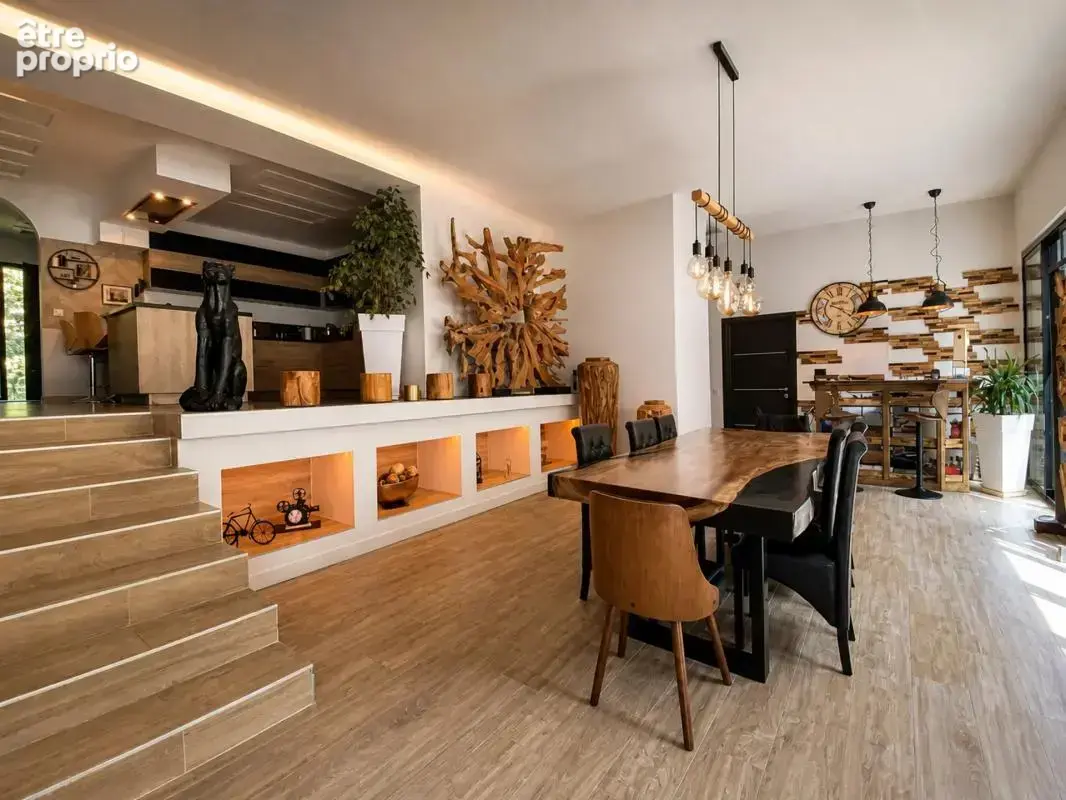 Maison de 8 pièces de 245 m² à Lamorlaye - photo 10