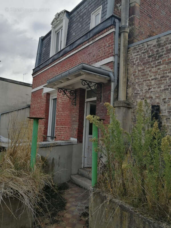 Maison à SAINT-QUENTIN