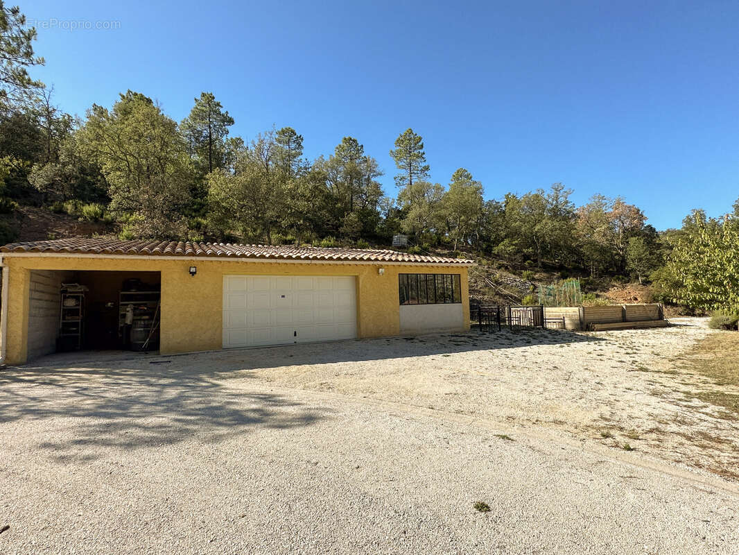 Collobrieres propriete  familiale  d'exeption double habitation - photo 4