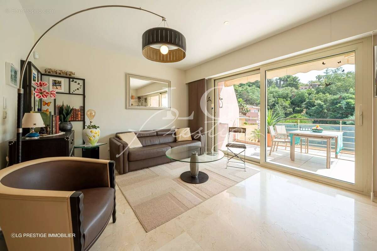 Appartement à THEOULE-SUR-MER