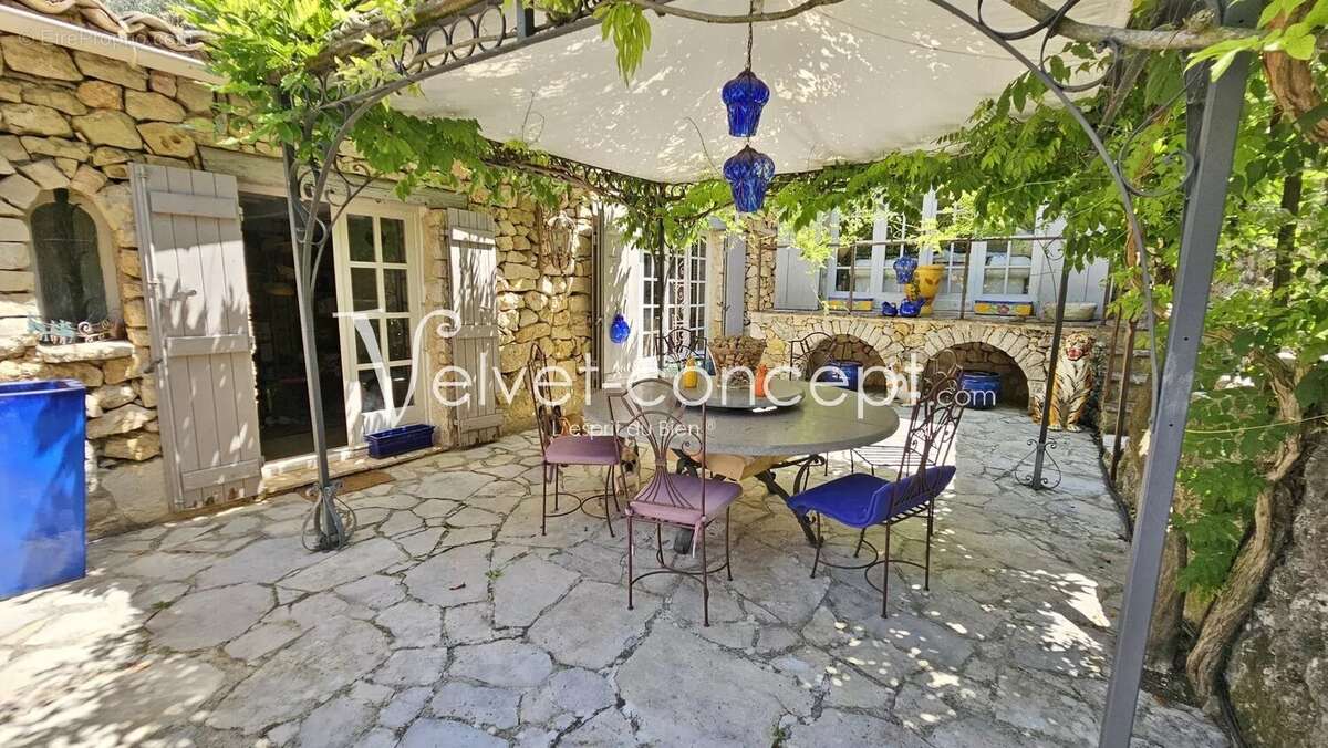 Maison à OPIO
