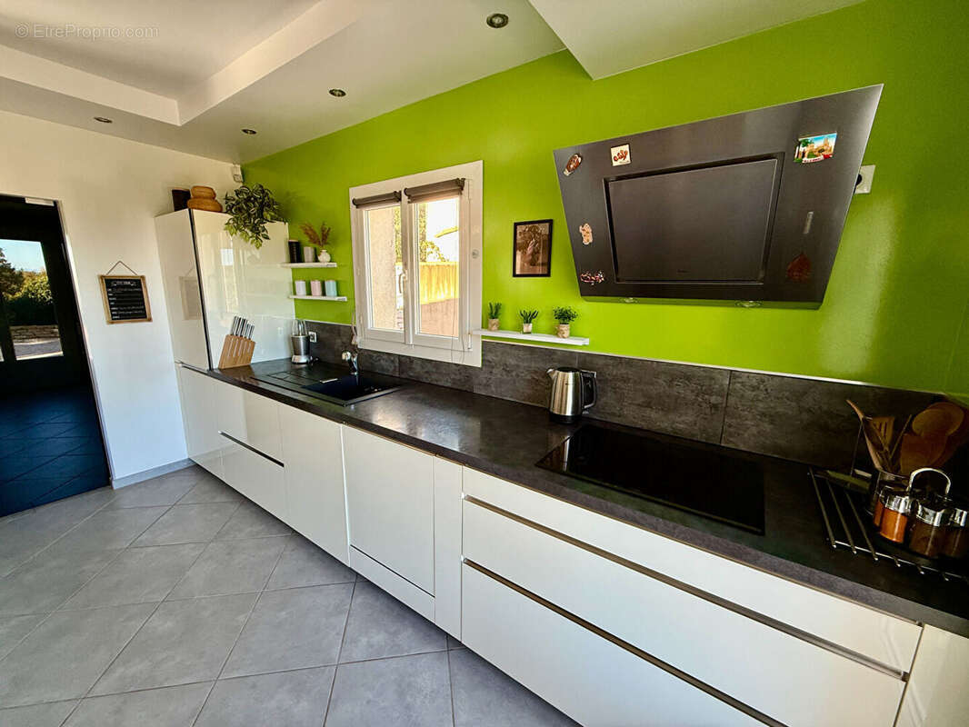 Maison à SAINT-MAXIMIN-LA-SAINTE-BAUME