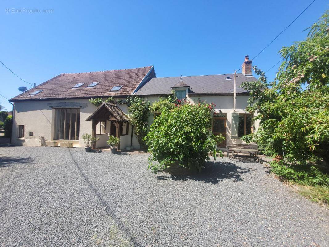 Maison à PREVERANGES