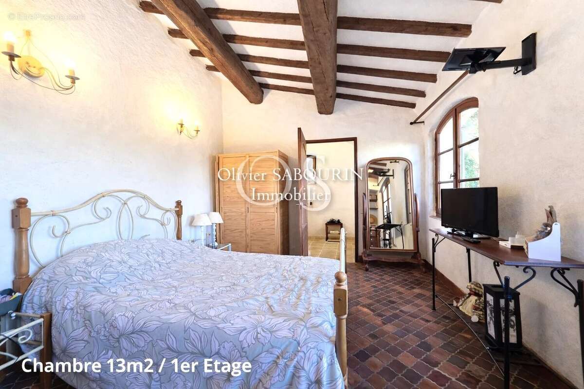 Maison à ROQUEBRUNE-SUR-ARGENS