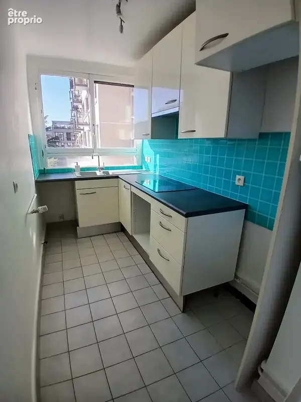 Proche r. du Rendez-vous: 2 Pièces + petit balcon, vue sur jardin - photo 3