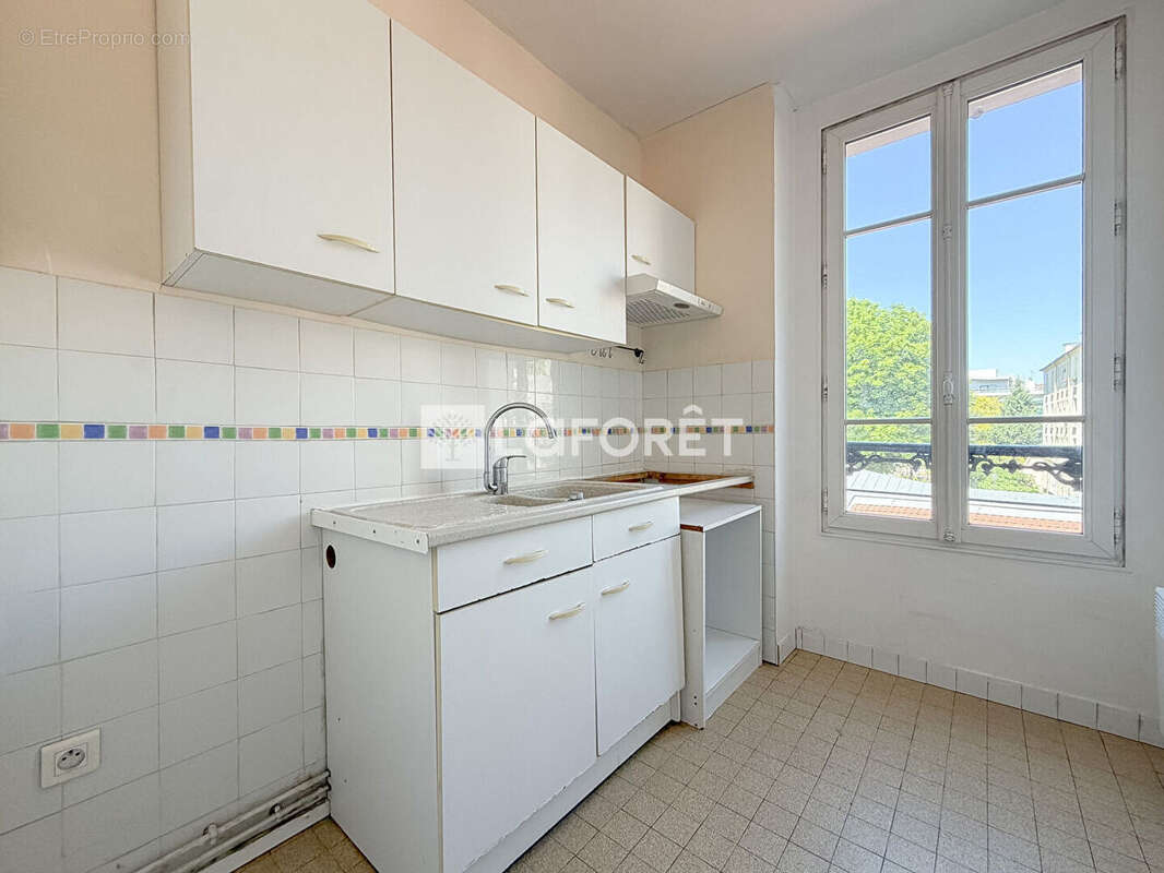 Appartement à MONTROUGE