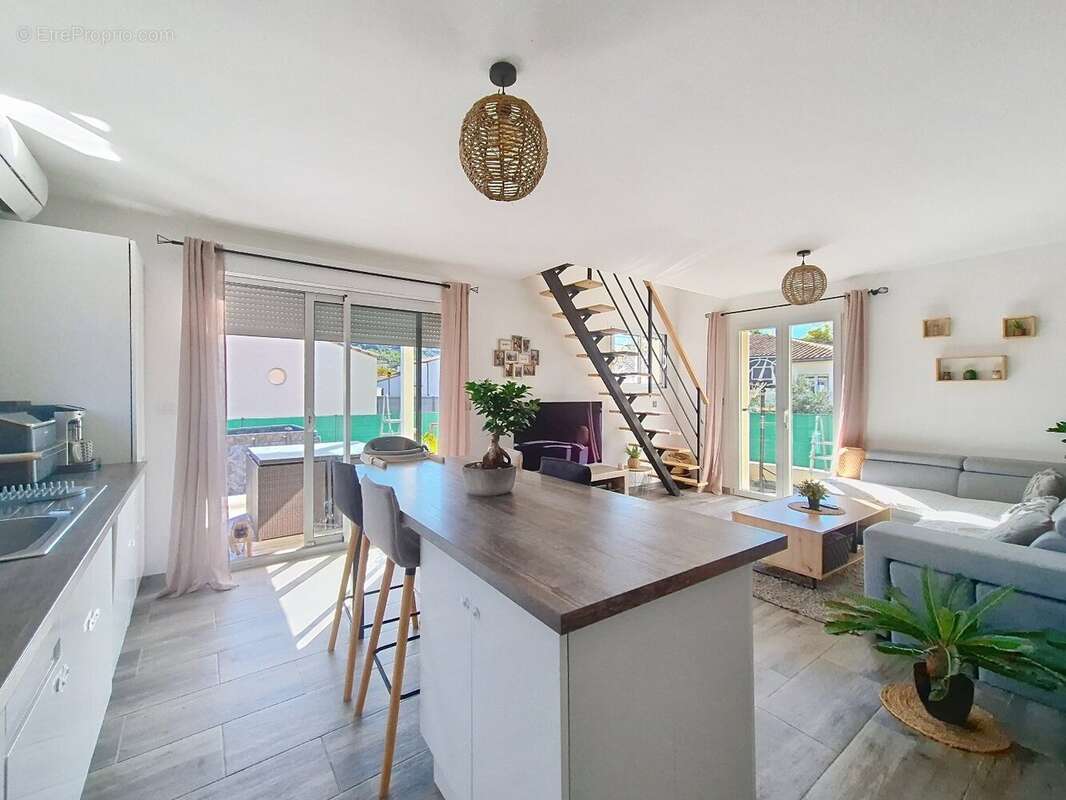 Maison à CAZEDARNES