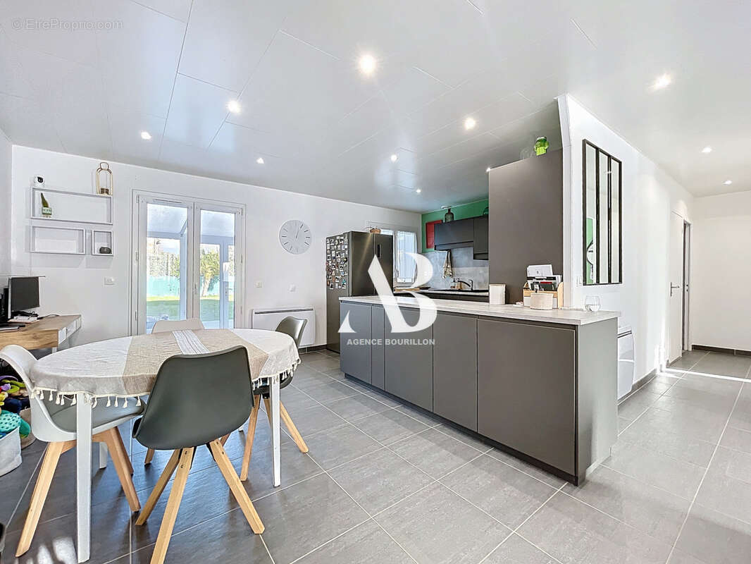 Maison à SOGNOLLES-EN-MONTOIS