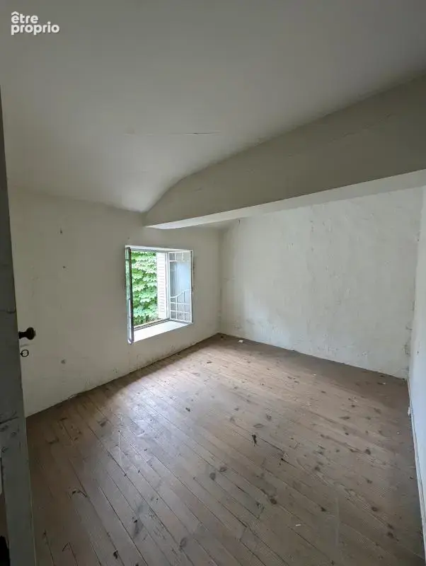 FARGUES-SAINT-HILAIRE – Maison à rénover de 130 m² sur 625 m² de terrain 150 000€ - photo 8