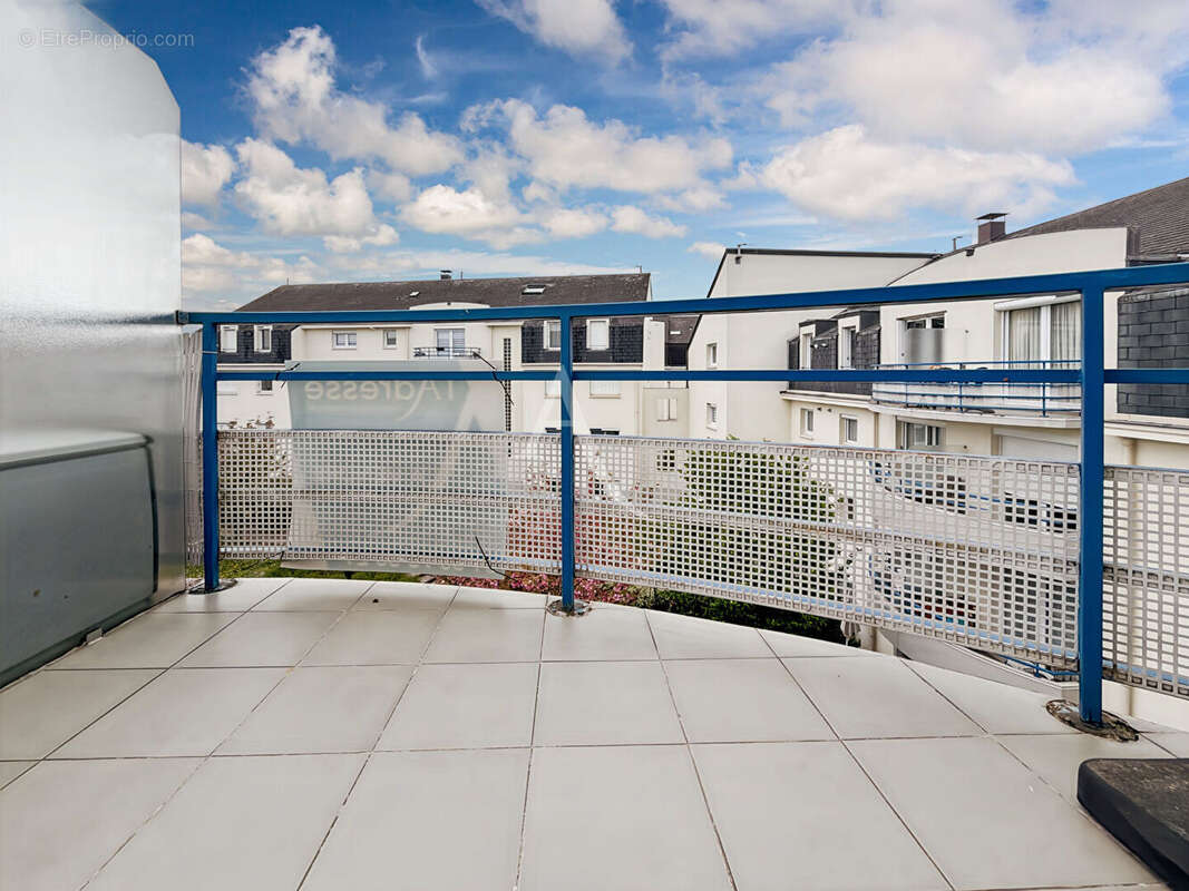 Appartement à JOUY-LE-MOUTIER