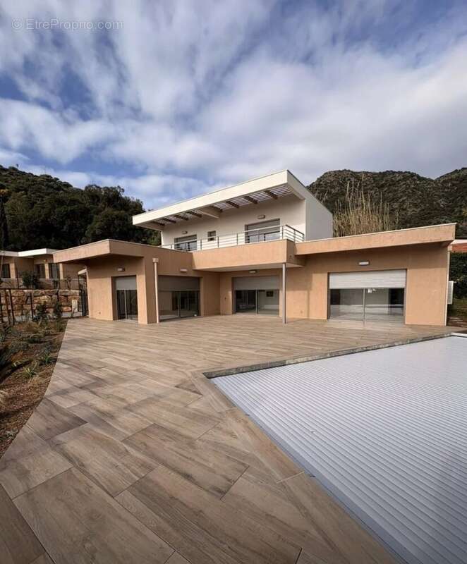 Maison à LE LAVANDOU