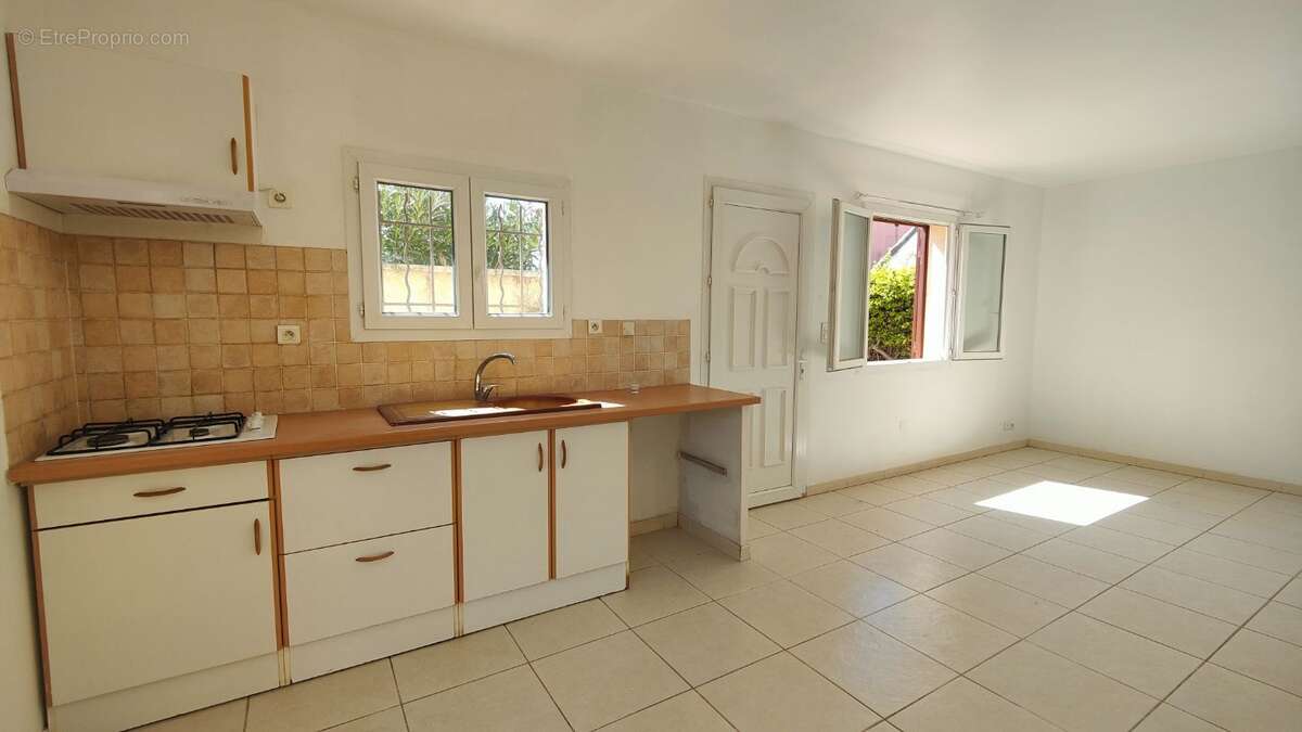 Maison à BOUILLARGUES