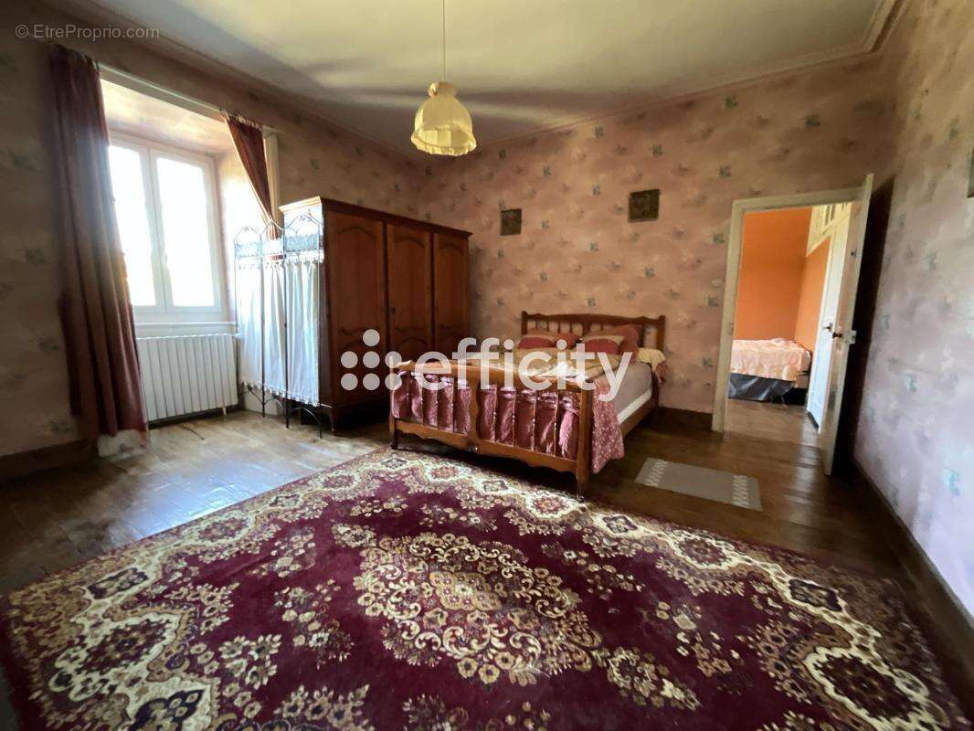 Maison à PRIVAS
