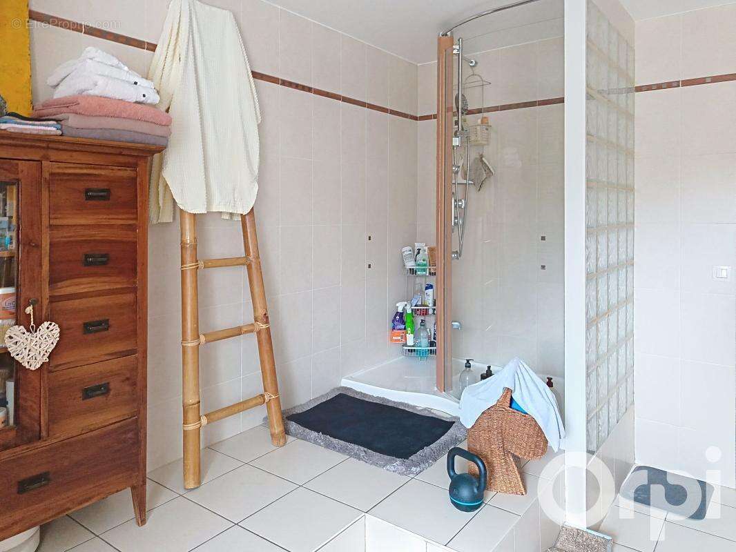 Maison à BALLAINVILLIERS