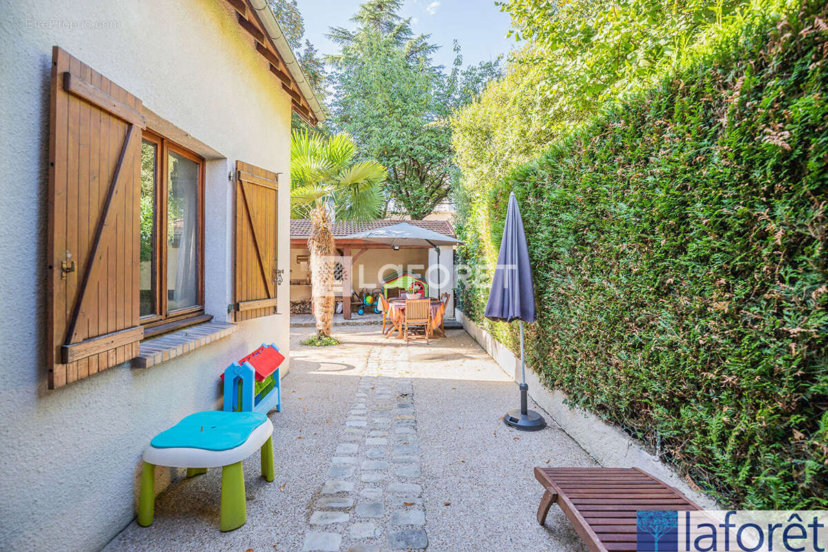 Maison à LONGJUMEAU