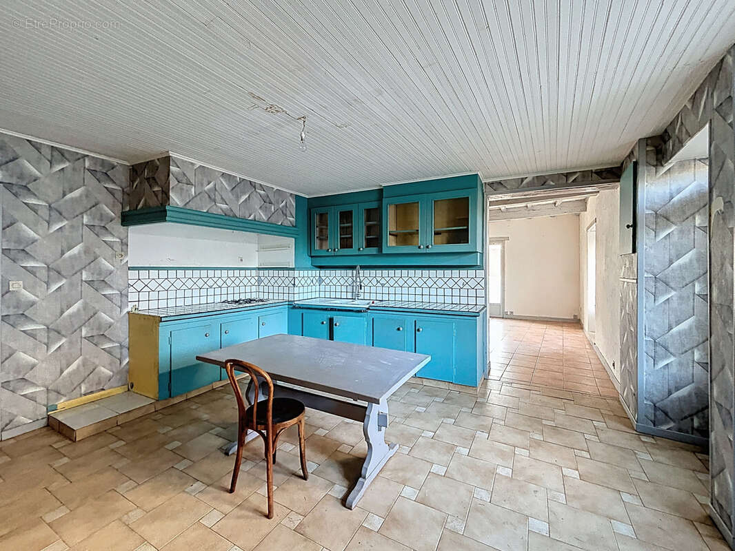 Maison à SAMPIGNY